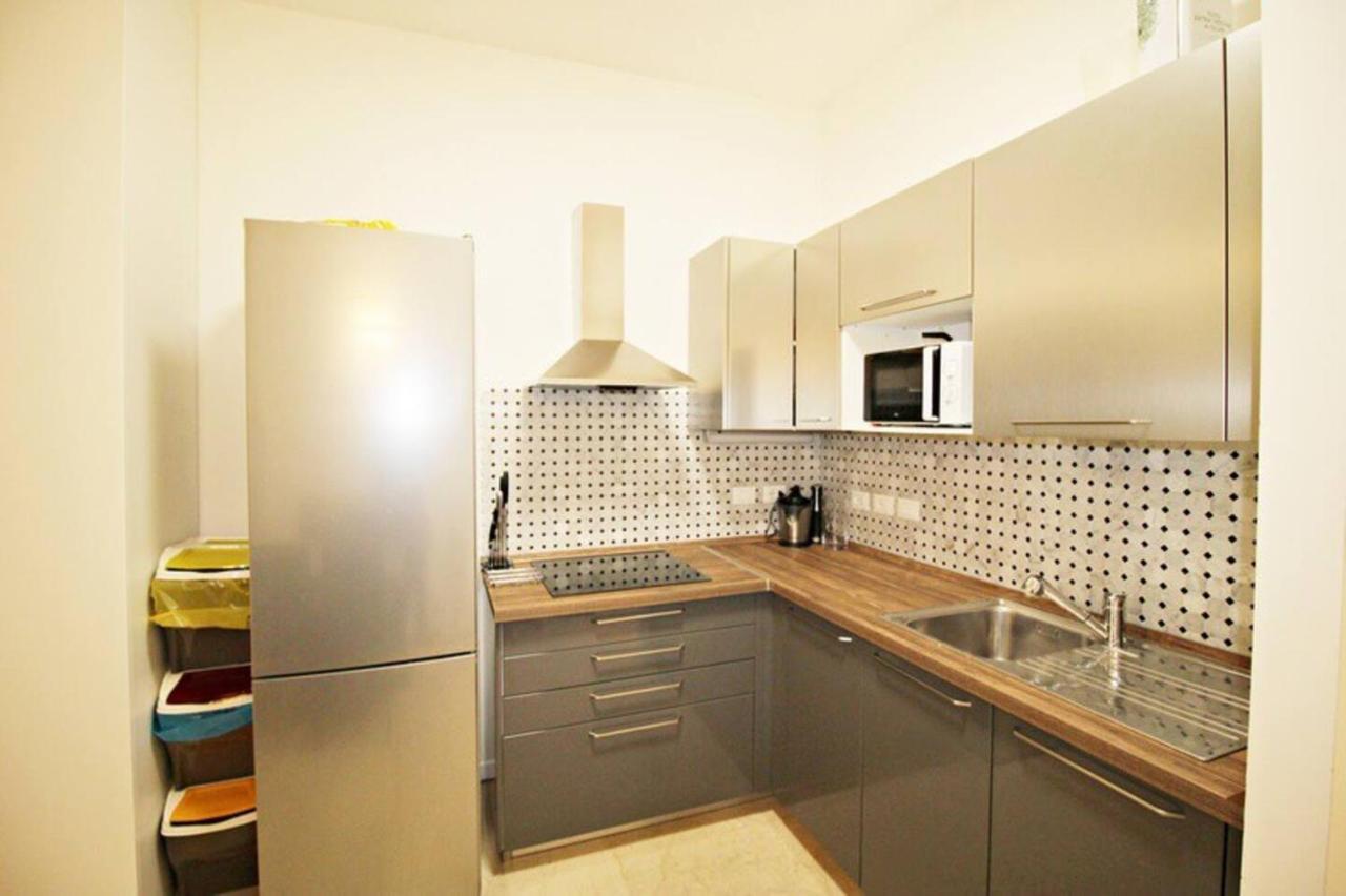 Ugo Bassi Lux Apartment Болонья Екстер'єр фото