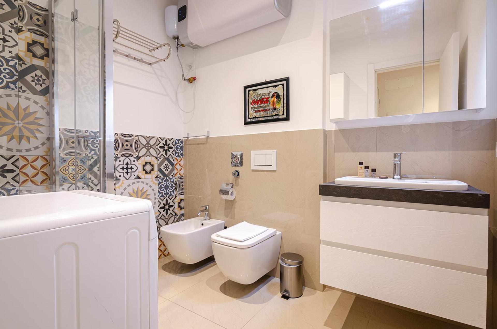 Ugo Bassi Lux Apartment Болонья Екстер'єр фото